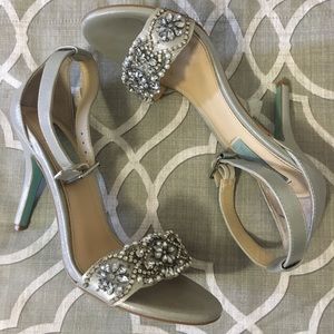 Betsy Johnson silver pumps